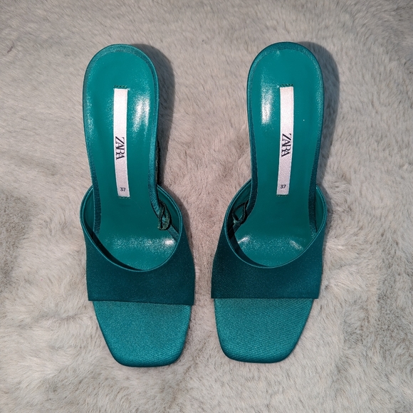 Zara Block Heels - Emerald Green - Picture 9 of 11